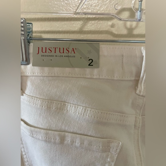 ✨NWT Just USA White Denim Cropped Flared Size 2 - Picture 11 of 11